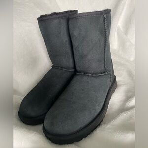 UGG Classic Short II Black